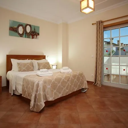 بيت للعطل Adriana