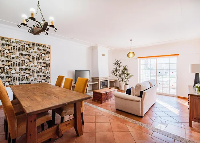 Adriana アルブフェイラ