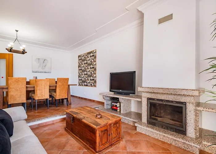 別荘 Adriana アルブフェイラ